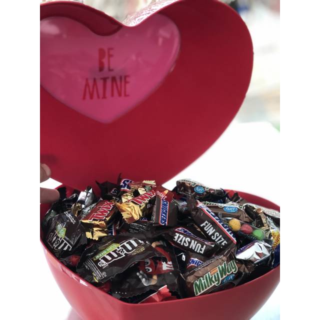 Be Mine Heart w/ Candy