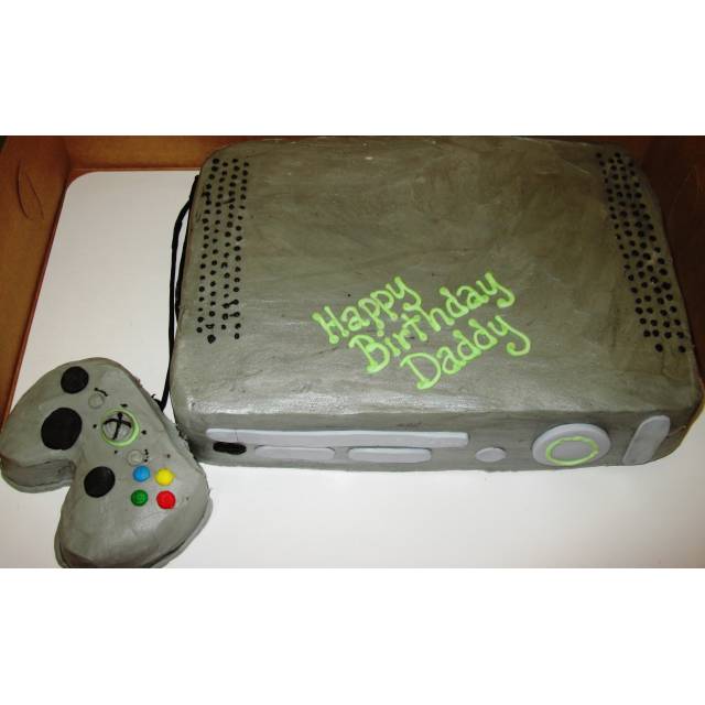 X BOX CAKE WITH CONTROLLER