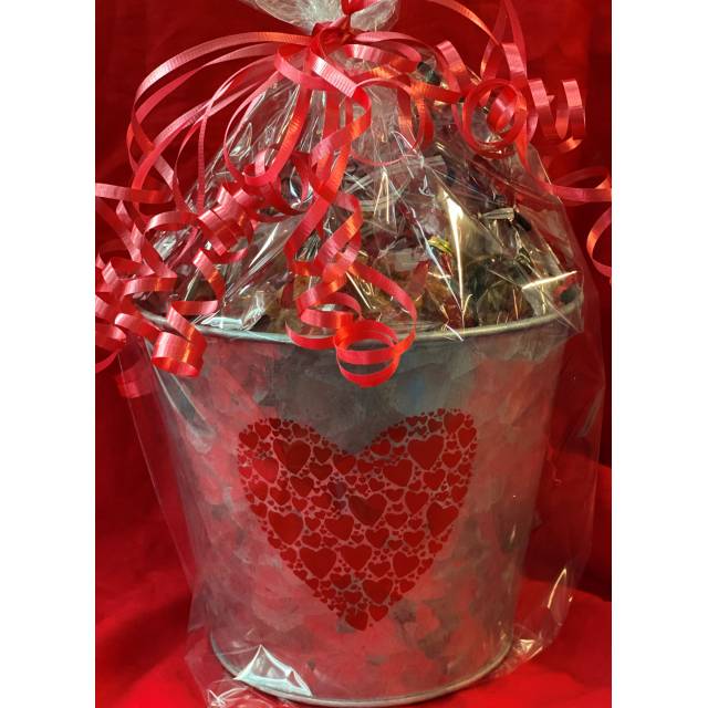Heart Tin Bucket (Add Goodies)