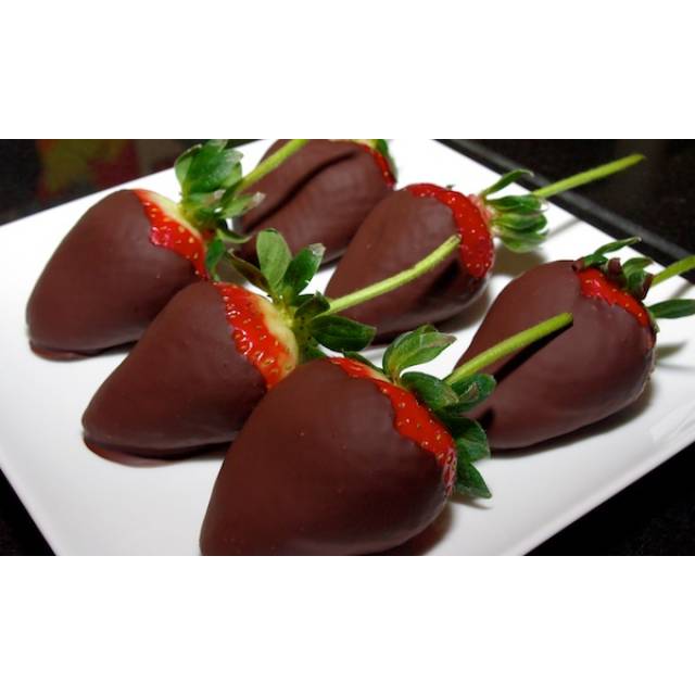 6 Chocolate Covered Strawberries