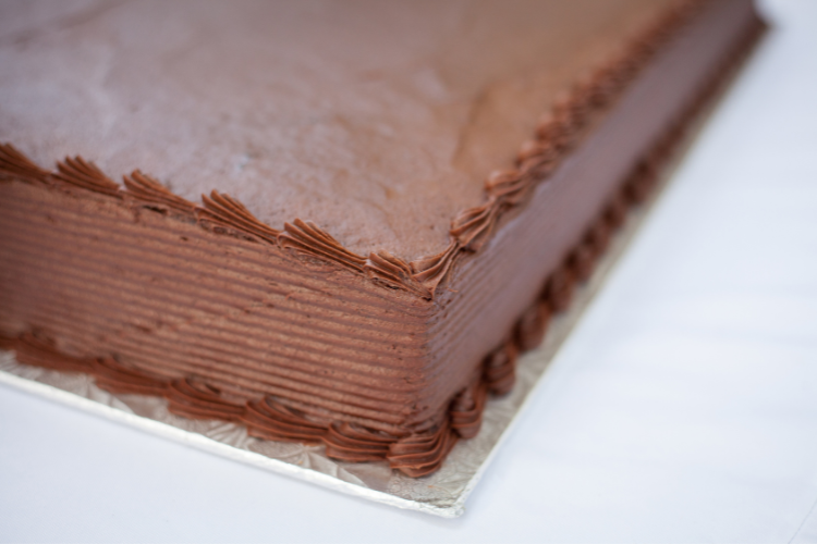 Full Sheet Cakes  (80-100 servings)