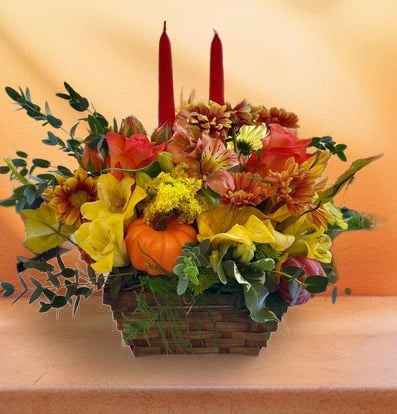 Fall pumpkin candle centerpiece